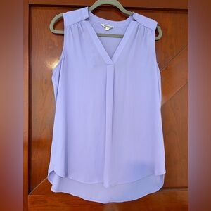 Pleione Light Purple Sleeveless V-Neck Blouse | Size Medium